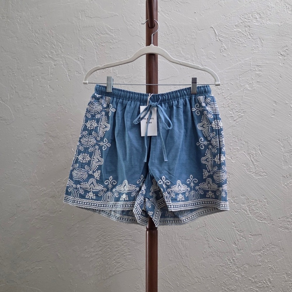P255.‎ Chambray Embroidered Shorts